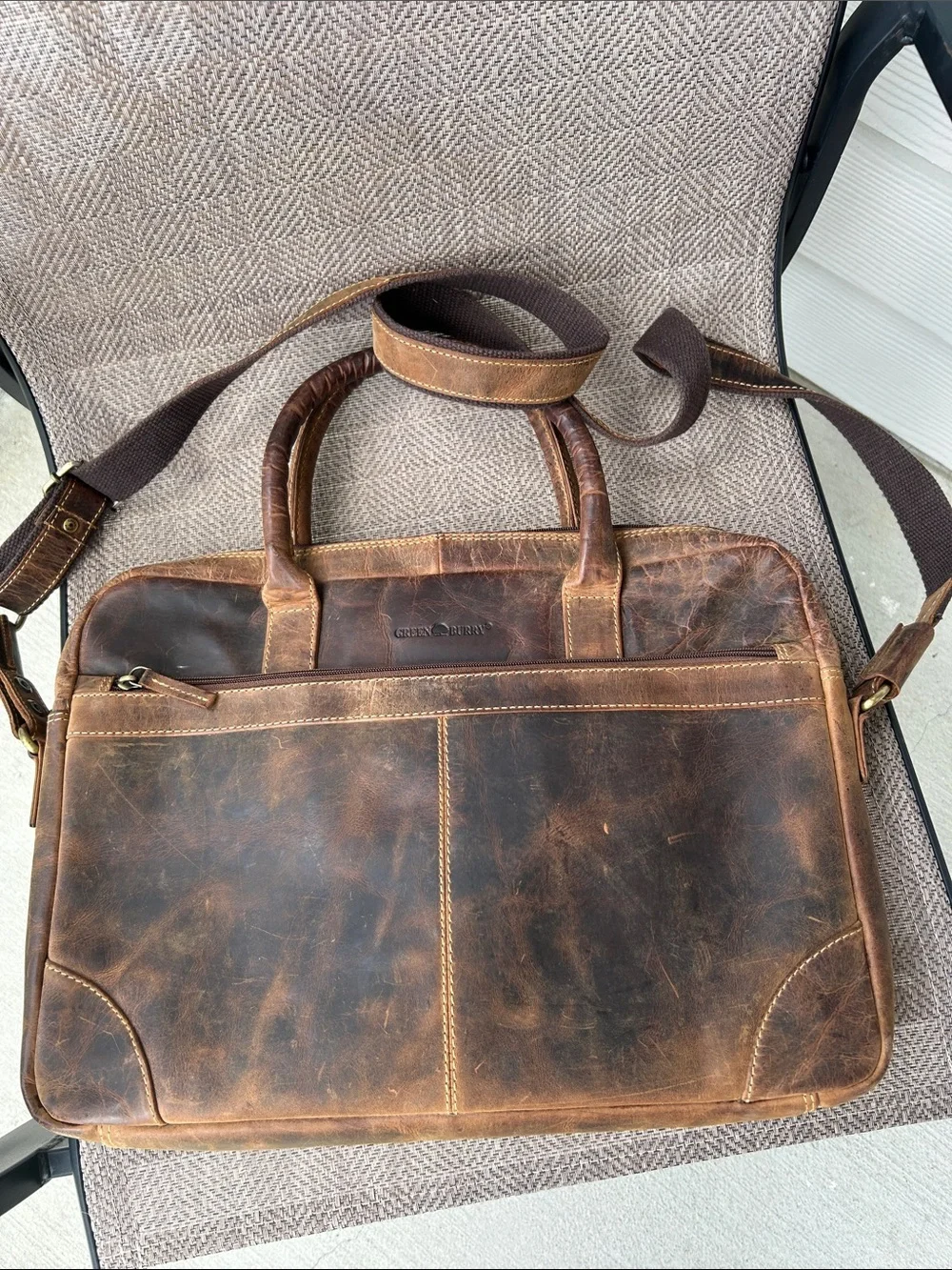 Greenburry distressed Leather Briefcase Messenger Bag in Brown